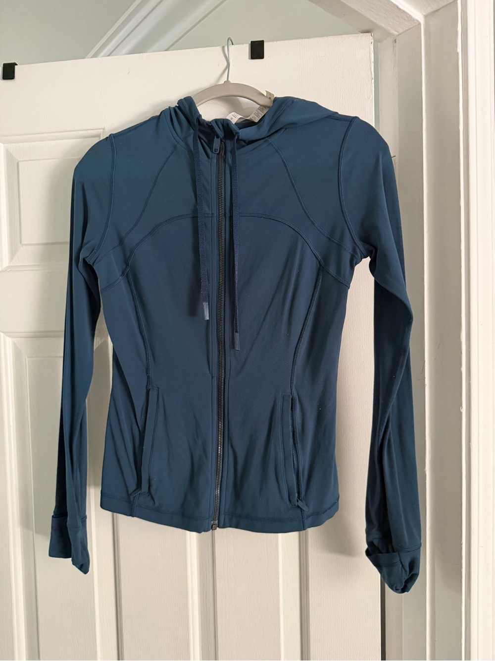 Lululemon Scuba Hoodie - Size 6